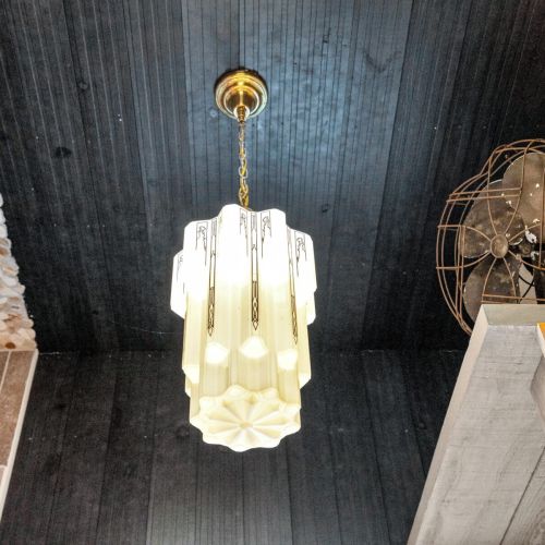 Statement pendant lighting that brings historic character to the space.